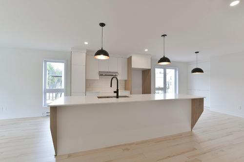 Dwelling - 512  - 516 Rue Tex-Lecor, Saint-Jérôme, QC - Indoor Photo Showing Kitchen With Upgraded Kitchen