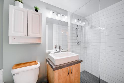 Bathroom - 6-5677 Rue De La Roche, Montréal (Rosemont/La Petite-Patrie), QC - Indoor Photo Showing Bathroom