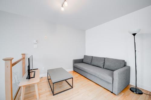 Den - 6-5677 Rue De La Roche, Montréal (Rosemont/La Petite-Patrie), QC - Indoor