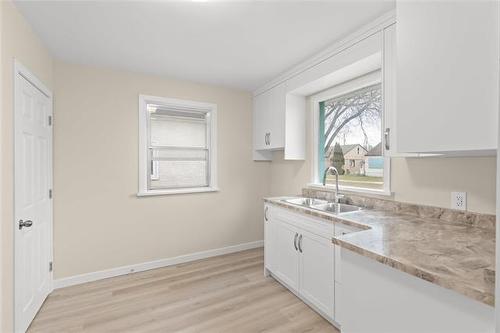 774 Talbot Ave, Winnipeg, MB 