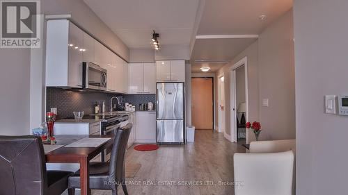 518 - 15 Prince Albert Boulevard, Kitchener, ON - Indoor Photo Showing Kitchen