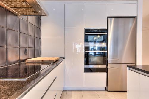 Cuisine - 7-1240 Rue Montcalm, Montréal (Ville-Marie), QC - Indoor Photo Showing Kitchen With Upgraded Kitchen