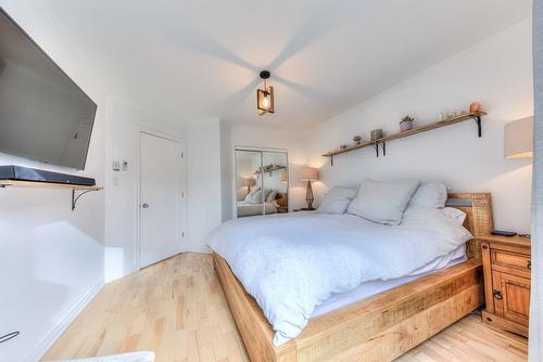Chambre à coucher principale - 7-1240 Rue Montcalm, Montréal (Ville-Marie), QC - Indoor Photo Showing Bedroom