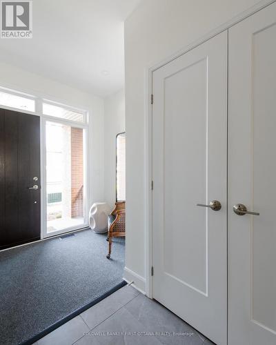 1702 Rotterdam Circle, Ottawa, ON - Indoor Photo Showing Other Room