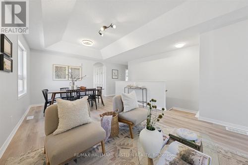 2431 Marsdale Drive, Peterborough (Ashburnham Ward 4), ON - Indoor Photo Showing Living Room