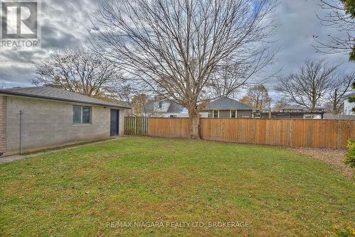 Backyard beside the garage - 25 Rice Road, Welland (N. Welland), ON - Outdoor