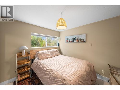 3588 Spiers Road, Kelowna, BC - Indoor Photo Showing Bedroom