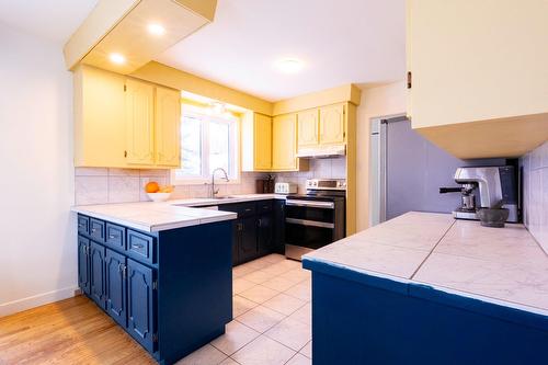 Cuisine - 2327 Rue Ste-Hélène, Lévis (Les Chutes-De-La-Chaudière-Est), QC - Indoor Photo Showing Kitchen