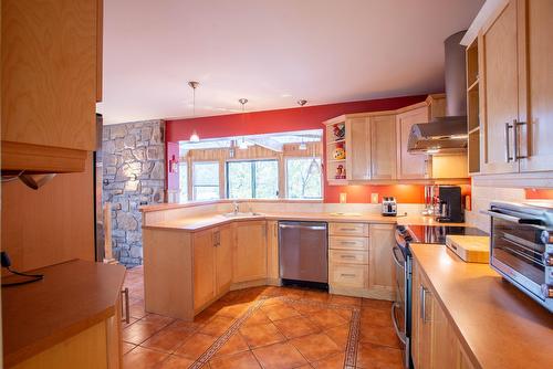 Cuisine - 2496 Av. Montbray, Québec (Sainte-Foy/Sillery/Cap-Rouge), QC - Indoor Photo Showing Kitchen