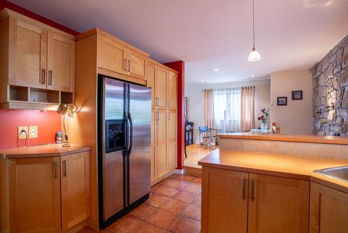 Cuisine - 2496 Av. Montbray, Québec (Sainte-Foy/Sillery/Cap-Rouge), QC - Indoor Photo Showing Kitchen