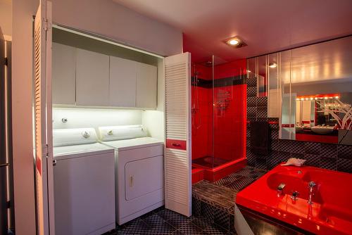 Salle de bains - 2496 Av. Montbray, Québec (Sainte-Foy/Sillery/Cap-Rouge), QC - Indoor Photo Showing Laundry Room