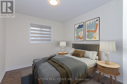 5409 Tenth Line W, Mississauga, ON - Indoor Photo Showing Bedroom