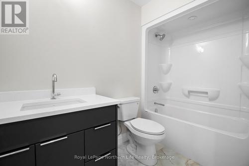 134 Andrew Avenue, North Bay (Airport), ON - Indoor Photo Showing Bathroom