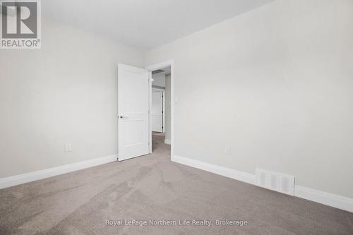 134 Andrew Avenue, North Bay (Airport), ON - Indoor Photo Showing Other Room