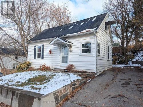 19043 Centre Street, East Gwillimbury, ON - Outdoor