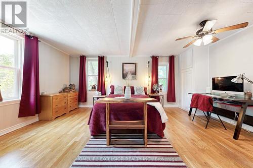 19043 Centre Street, East Gwillimbury, ON - Indoor Photo Showing Office