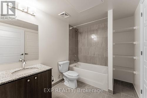 Ph1210 - 3006 William Cutmore Boulevard, Oakville, ON - Indoor Photo Showing Bathroom