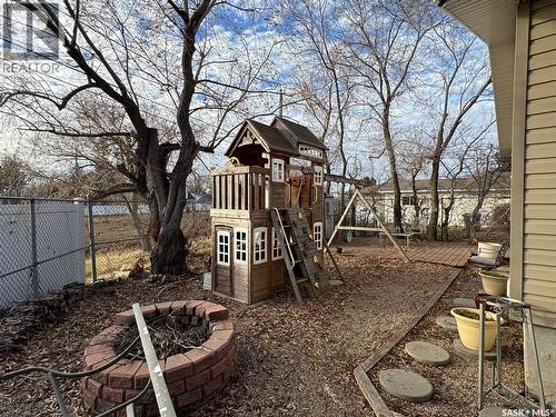 41 Halleran Crescent, Regina, SK - Outdoor