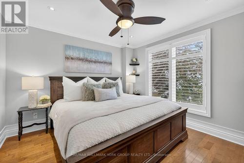 309 Oakwood Court, Newmarket, ON - Indoor Photo Showing Bedroom