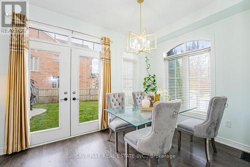 39 Divinity Circle, Brampton, ON - Indoor Photo Showing Dining Room
