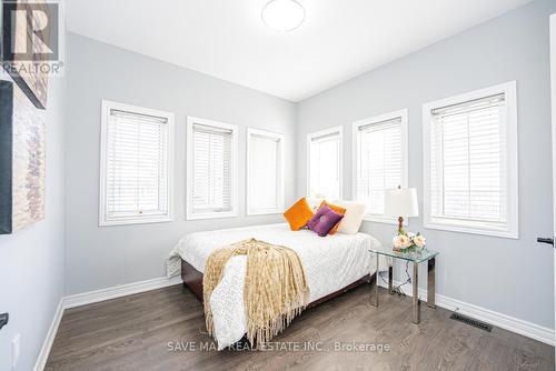 39 Divinity Circle, Brampton, ON - Indoor Photo Showing Bedroom