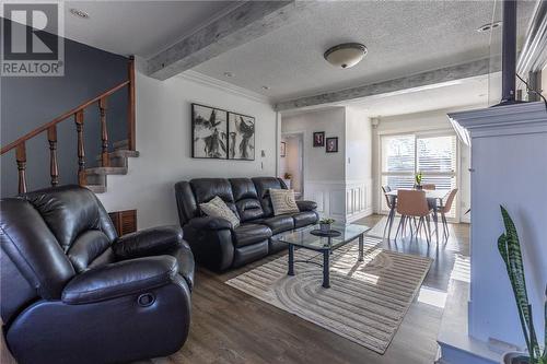 389 Algoma Street, Espanola, ON - Indoor Photo Showing Living Room