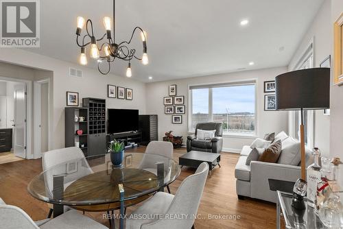 205 - 180 Boundstone Way, Ottawa, ON - Indoor Photo Showing Dining Room
