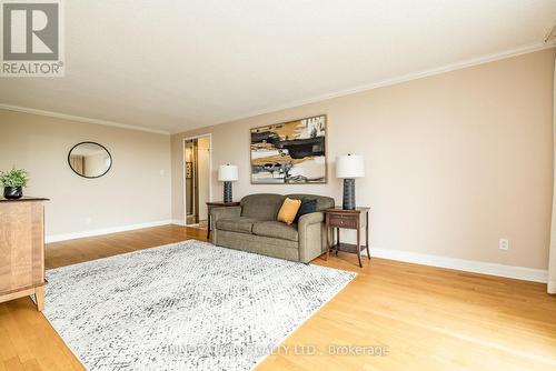 307 - 665 Bathgate Drive, Ottawa, ON - Indoor Photo Showing Living Room