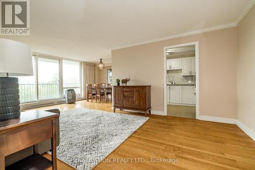 307 - 665 Bathgate Drive, Ottawa, ON - Indoor Photo Showing Living Room