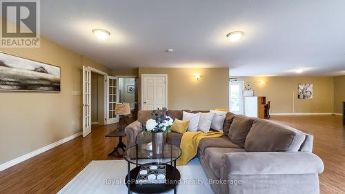 273 Hamilton Street, North Huron (Blyth), ON - Indoor Photo Showing Living Room