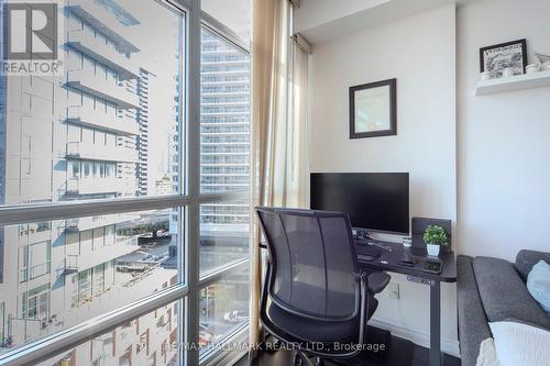 1001 - 15 Bruyeres Mews, Toronto, ON - Indoor Photo Showing Office