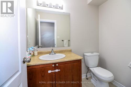 72 - 54 Southwoods Crescent, Barrie, ON - Indoor Photo Showing Bathroom