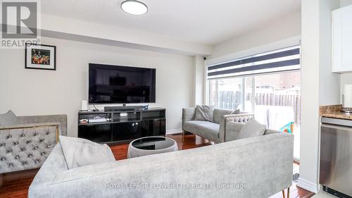 72 - 54 Southwoods Crescent, Barrie, ON - Indoor Photo Showing Living Room