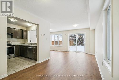 205 Diana Drive, Orillia, ON - Indoor Photo Showing Kitchen