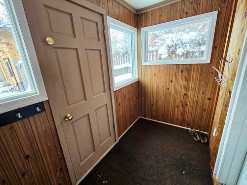608 4 Avenue, Kimberley, BC - Indoor Photo Showing Other Room