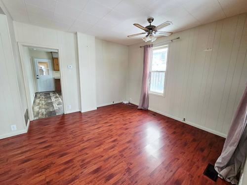 608 4 Avenue, Kimberley, BC - Indoor Photo Showing Other Room