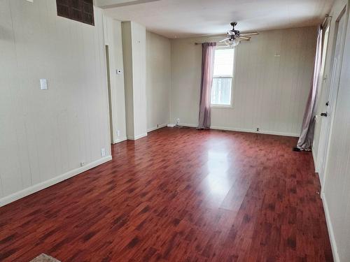 608 4 Avenue, Kimberley, BC - Indoor Photo Showing Other Room