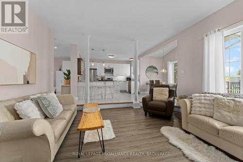 1092 Wise Street, Kingston (North Of Taylor-Kidd Blvd), ON - Indoor Photo Showing Living Room