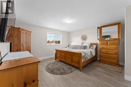 1092 Wise Street, Kingston (North Of Taylor-Kidd Blvd), ON - Indoor Photo Showing Bedroom