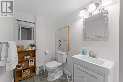 1092 Wise Street, Kingston (North Of Taylor-Kidd Blvd), ON - Indoor Photo Showing Bathroom