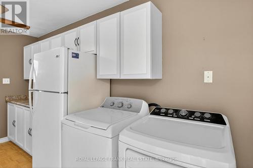 547 Crystal Drive, Peterborough (Ashburnham Ward 4), ON - Indoor Photo Showing Laundry Room
