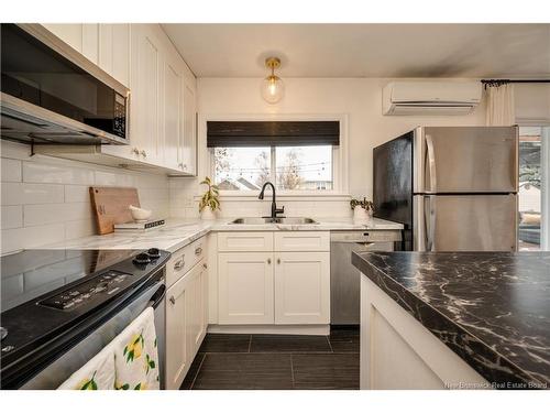 29 Hows Cres, Moncton, NB 