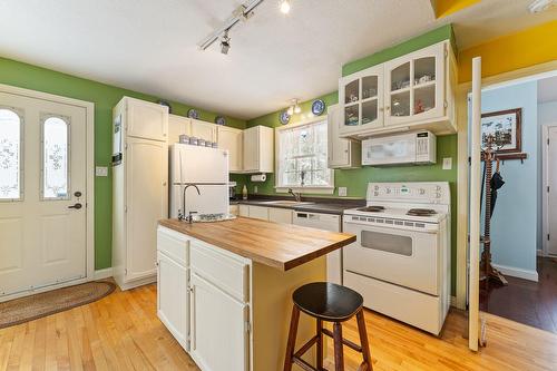 Kitchen - 1871 Ch. Goddard, Sherbrooke (Fleurimont), QC - Indoor Photo Showing Kitchen