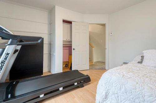 Chambre à coucher - 208 Rue Savignac, Saint-Germain-De-Grantham, QC - Indoor Photo Showing Bedroom