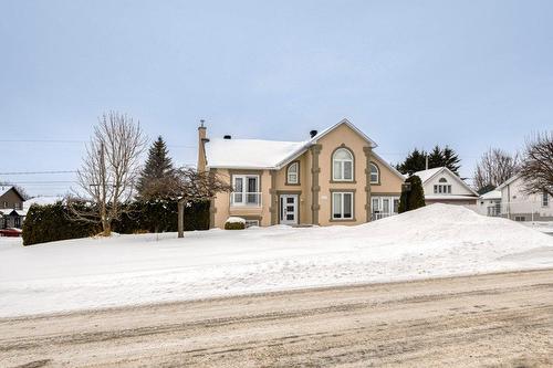 Façade - 208 Rue Savignac, Saint-Germain-De-Grantham, QC - Outdoor With Facade