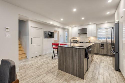 Cuisine - 208 Rue Savignac, Saint-Germain-De-Grantham, QC - Indoor