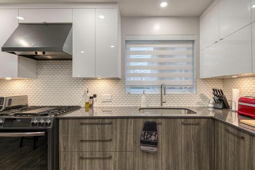 Cuisine - 208 Rue Savignac, Saint-Germain-De-Grantham, QC - Indoor