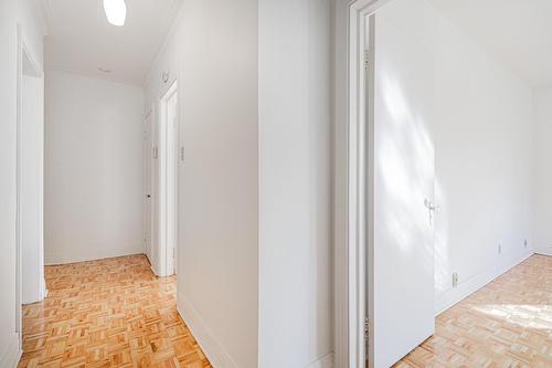 Hall - 12-1265 Boul. Graham, Mont-Royal, QC - Indoor Photo Showing Other Room