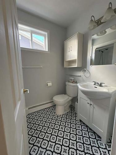 27 Holbrook Avenue, St John'S, NL 