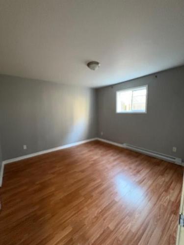 27 Holbrook Avenue, St John'S, NL 